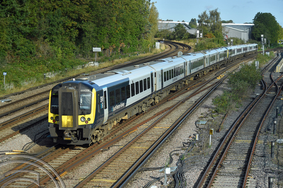 DG403757. 444006. 444027. 1P26 0845 Portsmouth Harbour to London Waterloo. Guildford. 29.9.2023.