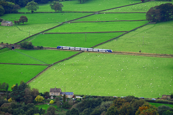 DG403943. Northern Class 195. Edale. 8.10.2023.