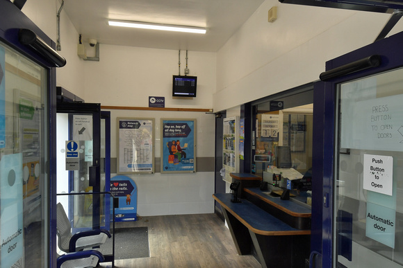 DG404382. Station ticket office. Hadfield. Derbyshire. 12.10.2023.