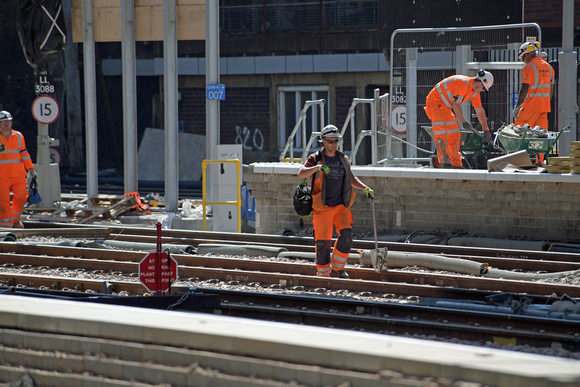 DG301412. Station rebuilding. Liverpool Lime St. 4.7.18