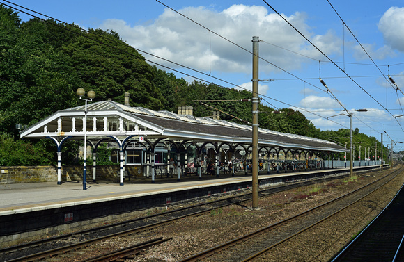 DG305971. Platform 2. Durham. 29.8.18
