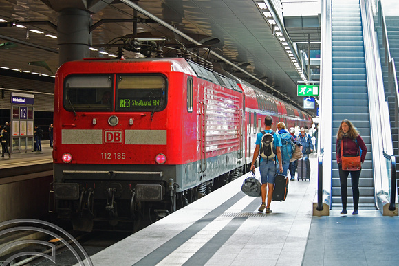 DG308390. DB 112 185. Hauptbahnhof. Berlin. Germany. 16.9.18