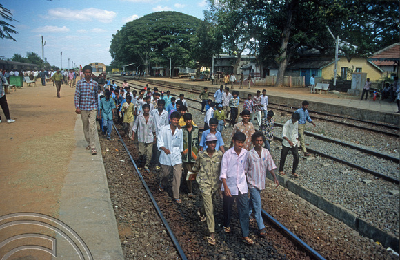 T5901. Late trains protest. Maddur. Karnataka. India. January 1996.