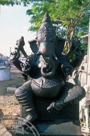 T6634. Newly carved statue. Mahabalipuram. Tamil Nadu. India. February 1998