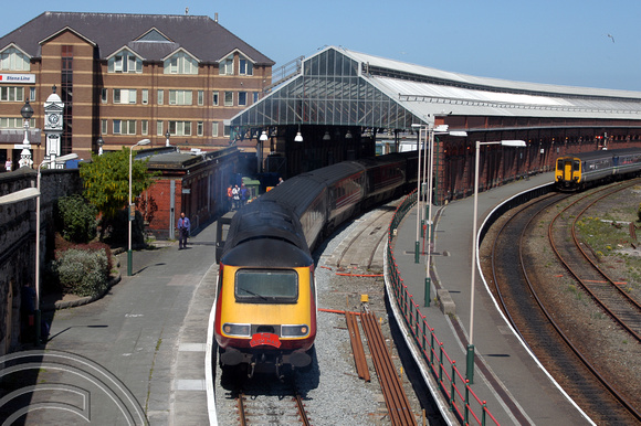 DG00956. 43065. Holyhead. 21.5.04.