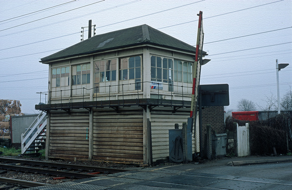 05427. Signalbox. Rainham.17.01.1996