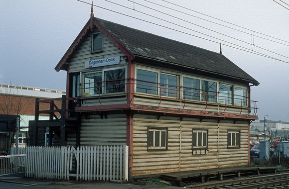 05415. Signalbox. Dagenham Dock. 17.01.1996