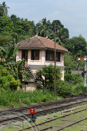 DG237563. Signalbox. Peradeniya Jn. Sri Lanka. 12.1.16.