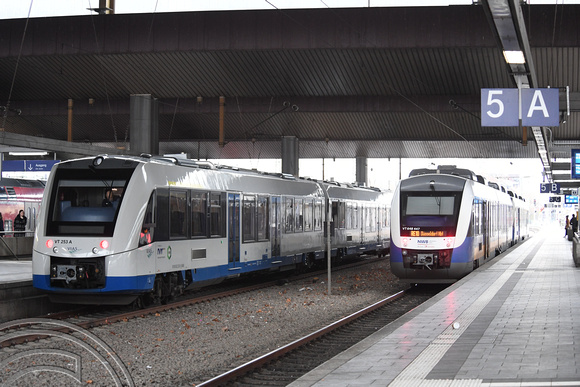 DG314815. VT 253. VT 648 447. Hauptbahnhof. Dusseldorf. Germany. 7.12.18