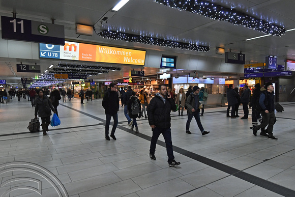 DG314805. Hauptbahnhof. Dusseldorf. Germany. 6.12.18