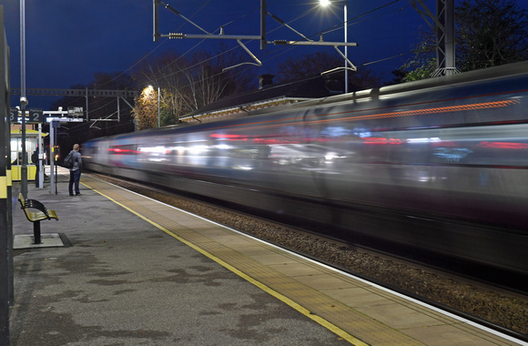 DG407346. Train blur. Huyton. 21.11.2023.