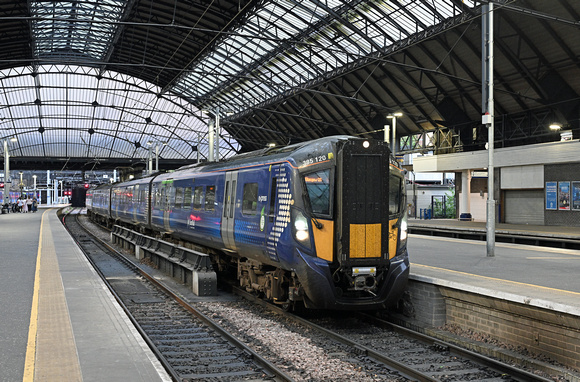 DG424508. 385120. Glasgow Queen St. 3.8.2024.