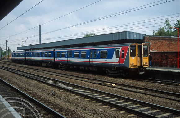 06170. 313052. Includes 62643 from set 051. Terminated at this station. Hitchin19.9.96.