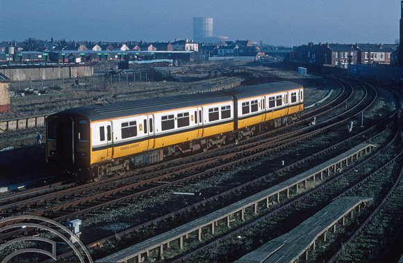 06464. 150201. Southport - Chester service. Southport. 26.1.97