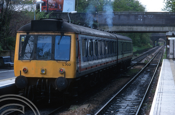 06860. L702. 51398. 51356. Crouch Hill.19.4.99