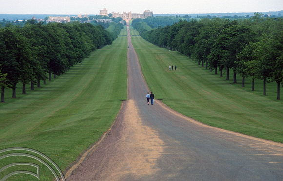 R0036. The long drive. Windsor Castle. 19th. June 1994