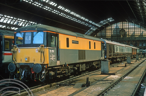 5279. 73119. With Queens of Scots stock. St Pancras. 20.8.95