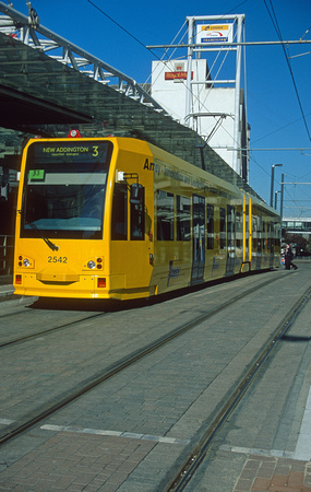 7591. Tram 2542. On test. East Croydon. 6.4.2000
