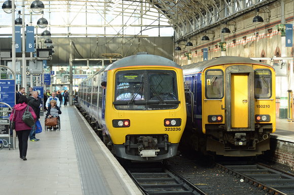 DG198895. 323236. 150210. Manchester Piccadilly. 21.10.14.