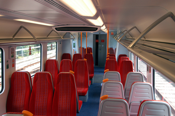 DG01656. Interior. Class 450. 17.8.04.