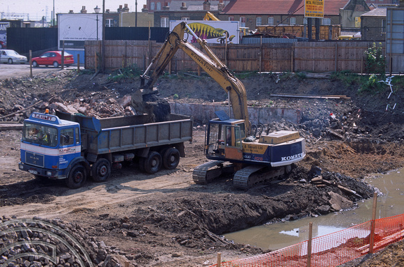 R0071. Clearing the old goods yard at Bow for Housing. April 1994. jpg