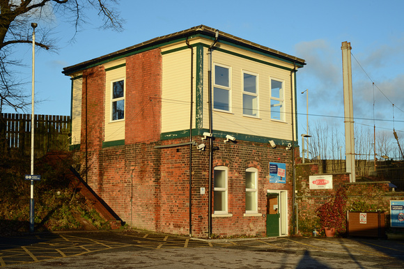 DG408029. Old station building. Leyland. Lancashire. 13.12.2023.