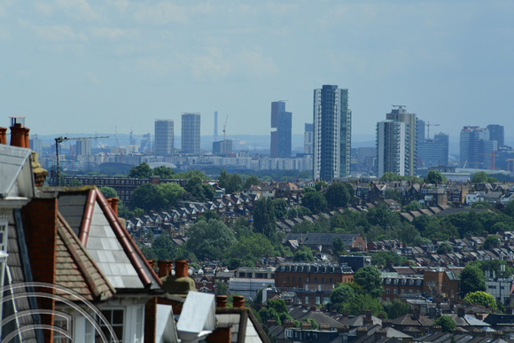 DG324879. Looking across the East End from Muswell Hill. London. 6.6.19.