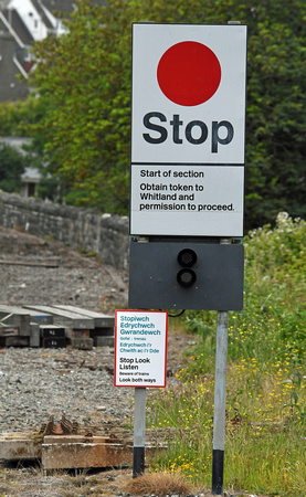 DG326085. Single track section sign. Tenby. 18.6.19.