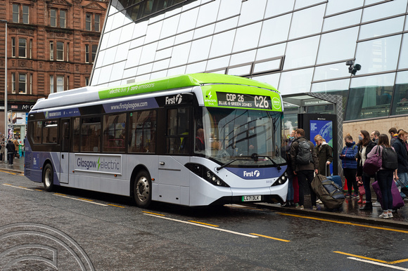 DG359611. COP26 bus. Glasgow Queen St. 29.10.2021.