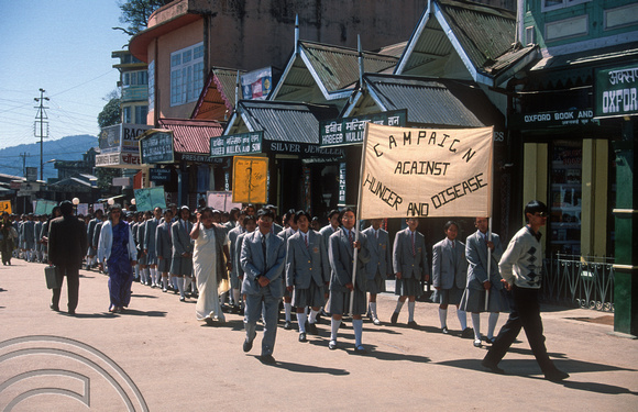 T6902. Schoolchildren protesting about hunger. Darjeeling. West Bengal. India. April.1998.