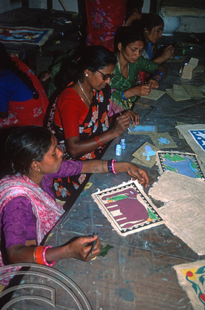 T7014. The Womens development centre. Janakpur. The Terai. Nepal. 13th April.1998.