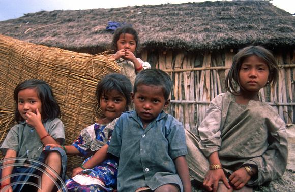 T7086. Village children. Gorkha district. Nepal. April.1998.