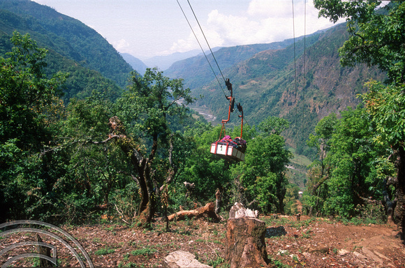 T7105. Cable way to to Barpak. Gorkha district. Nepal. April.1998.