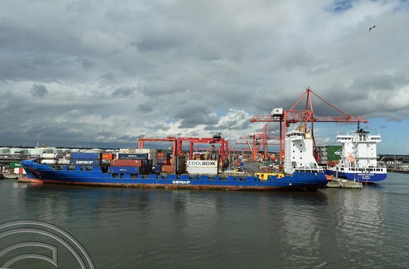 DG331877. Container ship. Samskip express. 9313 dwt. Built 2006. Dublin port. Ireland. 16.8.19.