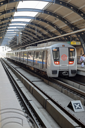 DG76117. Blue line metro. Kirti Nagar. Delhi. India. 9.3.11.