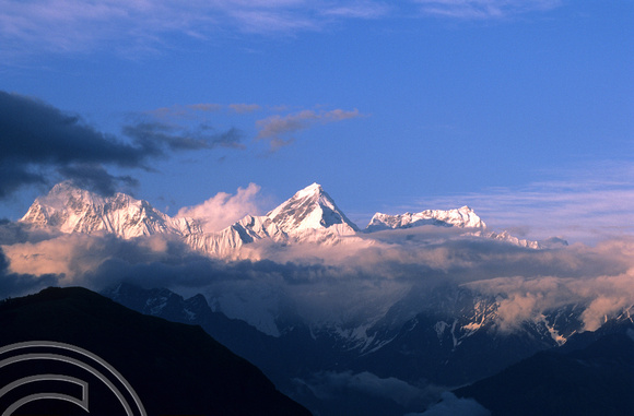 T7181. Himalayas. Gorkha district. Nepal. 1998.