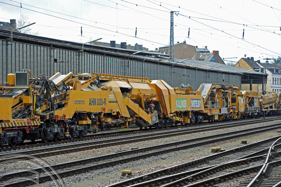 DG47913. Engineers train. Trier. Germany. 2.4.10.