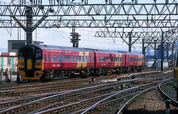 7705. 158802. Manchester Piccadilly. 16.4.2000