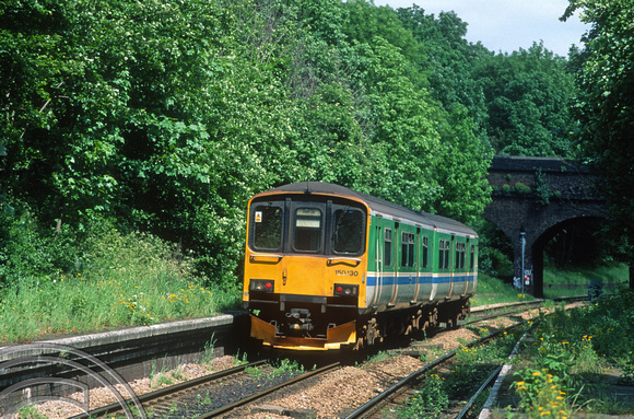 7758. 150130. Running fast to Barking after a breakdown. Crouch Hill. 17.5.2000