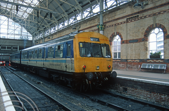 7765. 101683  53269. 51177. 12.46 to Sheffield. Manchester Piccadilly. 23.5.2000