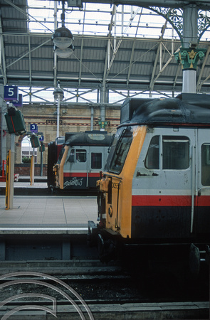7781. 305511. 305516. Manchester Piccadilly. 23.5.2000