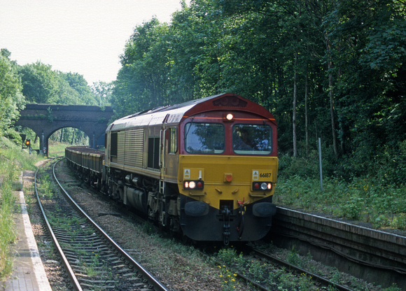 08001. 66187. 7O22. 09.36 Temple Mills - Hoo departmental. Crouch Hill. 31.5.2000