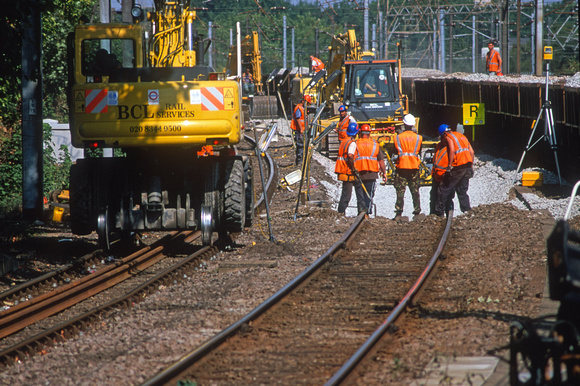13010. Workers relaying the Down Goods line. Hornsey. 17.08.2003