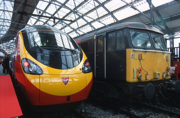 13102. 390031. Liverpool Lime St. 20.10.2003
