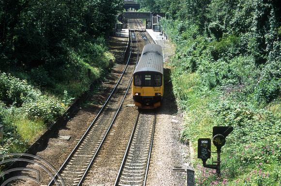 10897. 150131. Crouch Hill. 08.07.2002