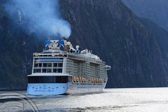 DG317901. Ovation of the Seas. . Milford Sound. South Island. New Zealand. 24.1.19