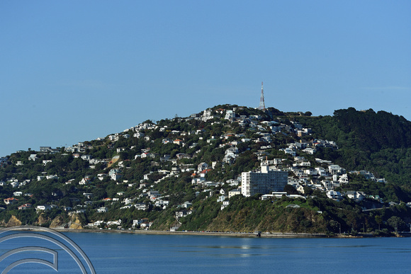 DG315824. The city seen from the harbour. Wellington. New Zealand. 9.1.19