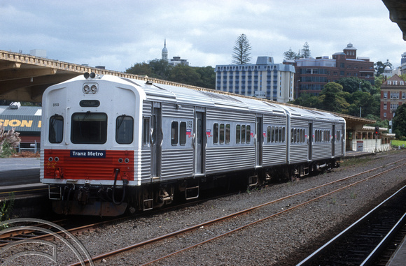 FR0650. ADK Class DMU 859. Auckland. North Island. New Zealand. 02.03.1999