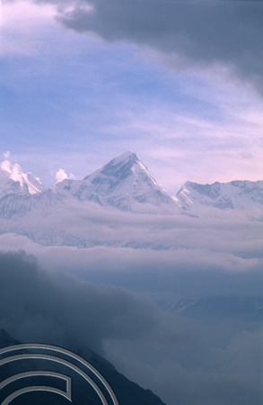 T7152. Himalayas. Gorkha. Nepal. 1998.
