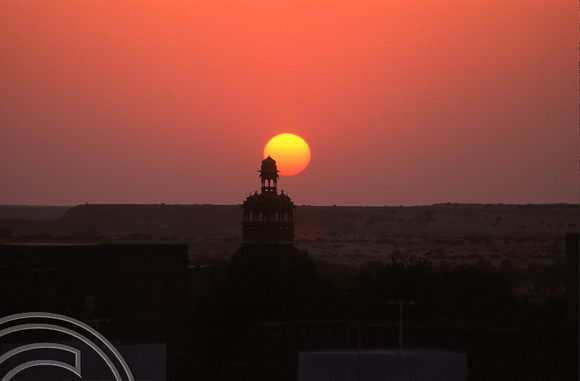 T03022. Sunset behind a Haveli. Jaisalmer. Rajasthan. India. November 1991